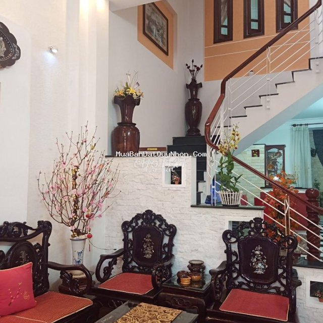 Bán nhà mặt tiền đẹp đường nguyễn hoàng - cầu 1 hà thanh, quy nhơn