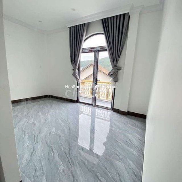 Bán nhà mặt tiền nguyễn thái học ngang 10m giá 43 tỉ