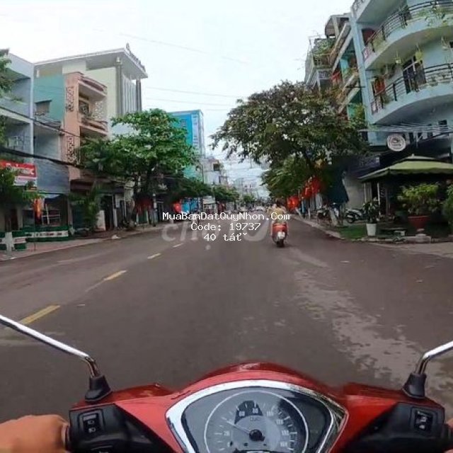 Bán nhà mặt tiền trần hưng đạo giá 40 tỉ