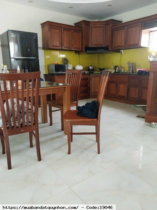 Bán nhà mặt tiền_P Lê Hồng Phong_TP Quy Nhơn - Diện tích: 51m2 ngang 7m x 7,3m - Kết cấu nhà 3,5 mê - Pháp lý: sổ đỏ - Giá: 5,8 tỷ