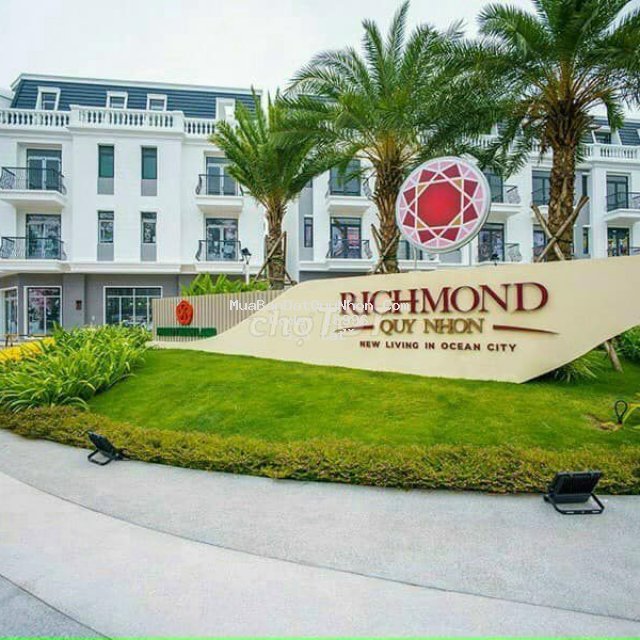 Bán nhà phố richmond quy nhơn 1 trệt 3 lầu 5,5 tỷ
