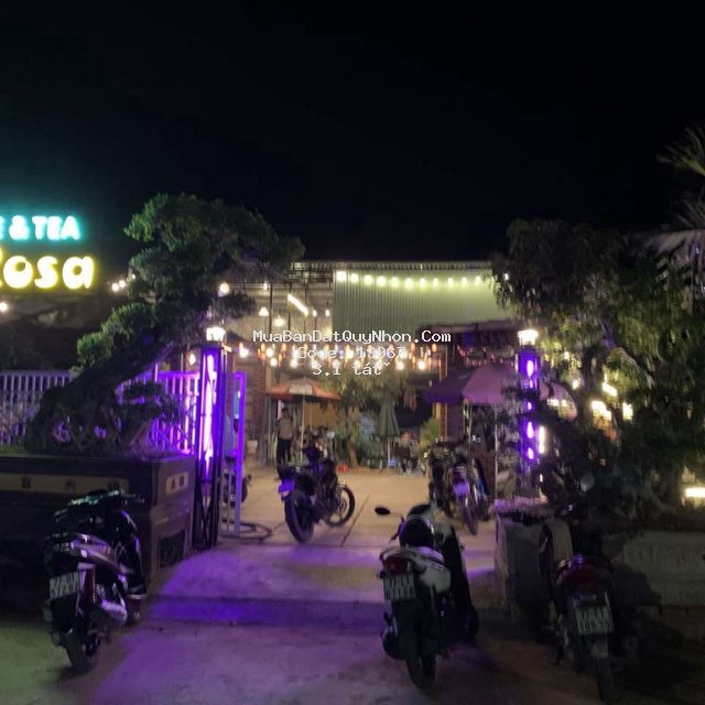 Bán quán rosa. 180m2. giấy tờ đầy đủ.