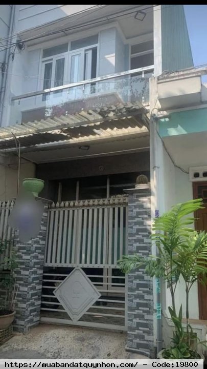 Cần bán căn nhà 3 tầng hẻm rộng 6m hẻm 2 oto  p -Quang trung, tp Quy Nhơn - Dt 65m2 - Giá 3,5ty