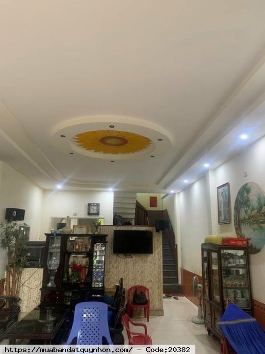 Cần Bán căn nhà 4 tầng mặt tiền đường Bế Văn Đàn -  P Ghềnh Ráng - Tp Quy Nhơn - Dt sổ 59,3m2 ngang 4m - Giá 5,2 tỷ 