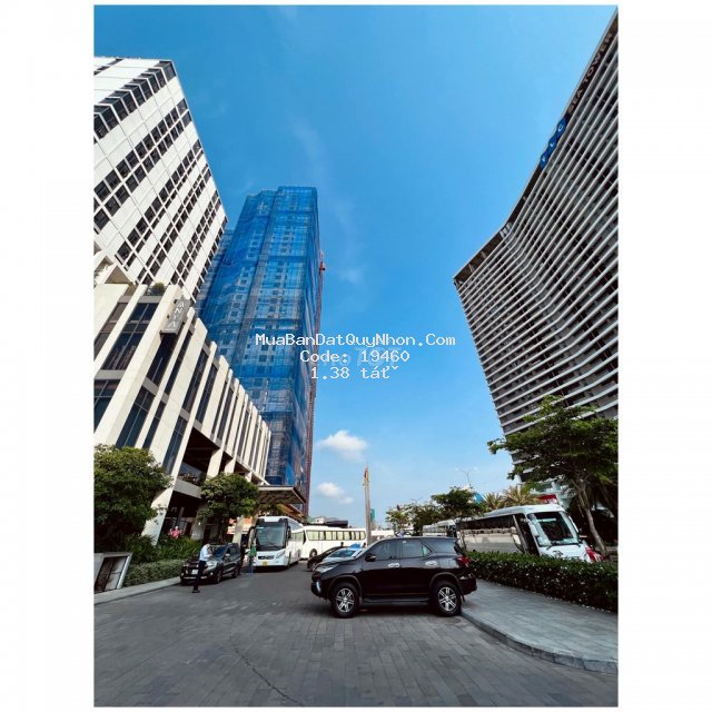 Cần bán căn view trọn biển giá 1.377 tỷ tầng cao