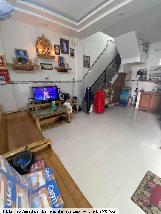 Cần bán nhà mới hẻm Bùi Xuân Phái - P Hải Cảng - Tp Quy Nhơn  - Diện Tích 26m2 - Thiết kế: nhà 3 mê, 5pn 3wc - Giá : 1 ty 800tr