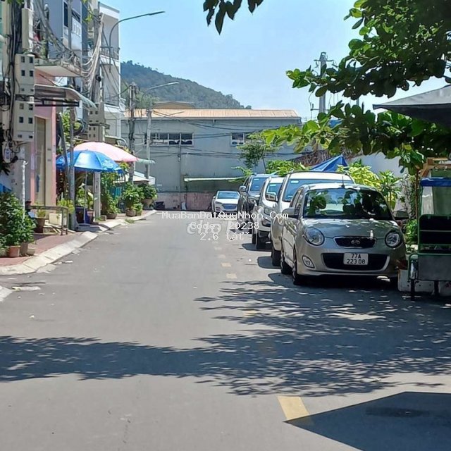 Chính chủ cần bán nhà mặt tiền vị trí trung tâm.