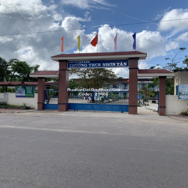Chính chủ gửi bán đất đối diện trườngthcs nhơn tân