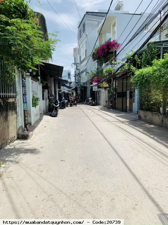Nhà cấp 4 chính chủ không ở, nên cho e nó ra đi Nhà cấp 4 chính chủ không ở, nên cho e nó ra đi