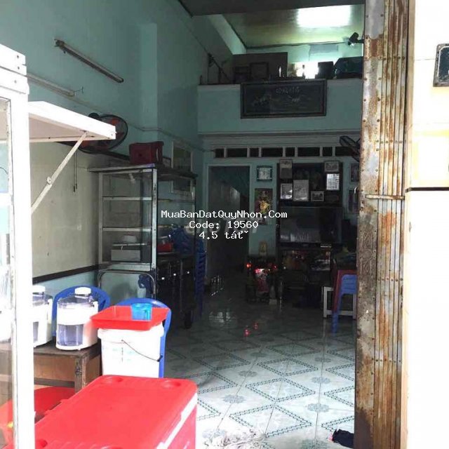 Nhà mặt tiền