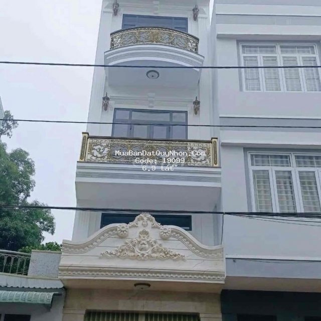 Nhà mặt tiền kinh doanh