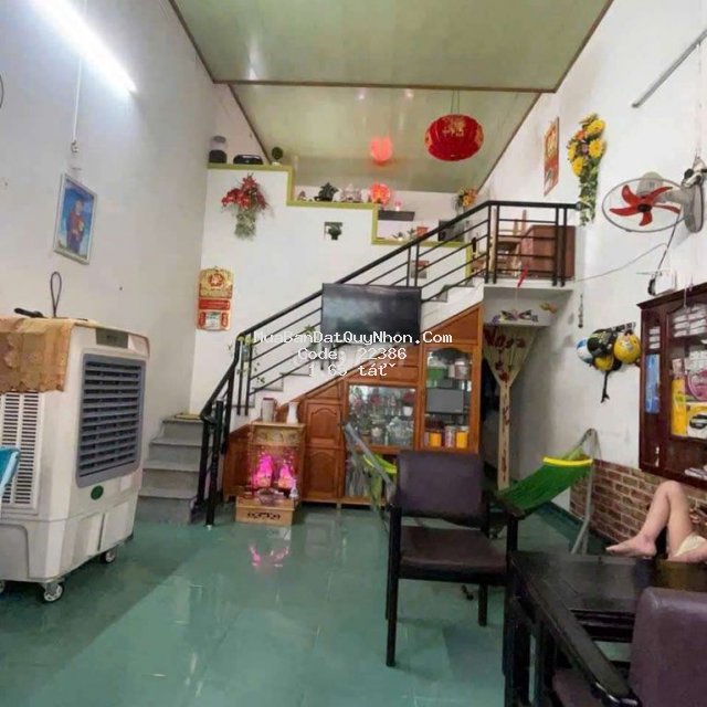Bán căn nhà hẻm đường tháp đôi, ngay khu du lịch tháp đôi Bán căn nhà hẻm đường tháp đôi, ngay khu du lịch tháp đôi