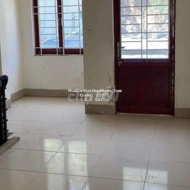 Bán nhà 2 tầng mặt tiền lý thái tổ nối dài giá 2,3 tỉ Bán nhà 2 tầng mặt tiền lý thái tổ nối dài giá 2,3 tỉ