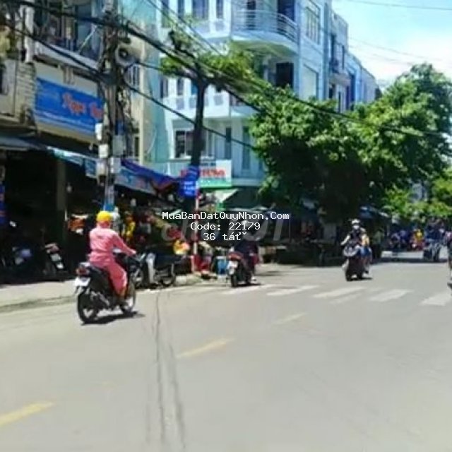 Bán nhà mặt tiền nguyễn thái học ngang 10m giá 36 tỉ