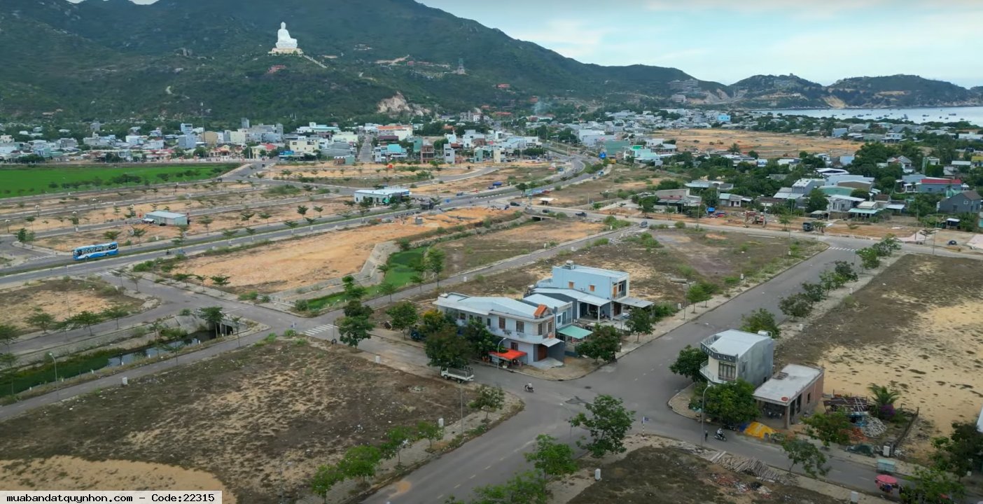 Chủ gửi bán lô đất ngay trung tâm Cát Tiến. Diện tích: 100m2 giá 1ty5