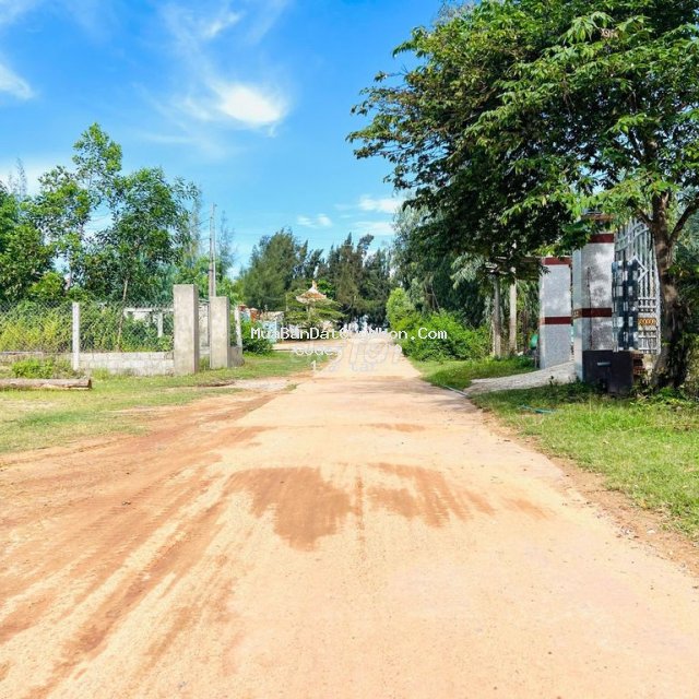 đất thổ cư ngay biển lộ diêu xinh đẹp, đường xe tải quay đầu, 5,5 x 24