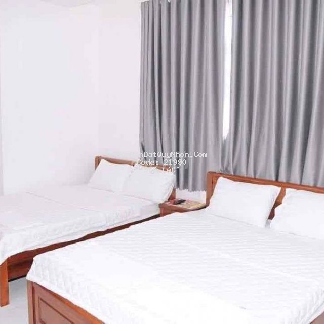 Khách sạn cao cấp 2 mặt tiền