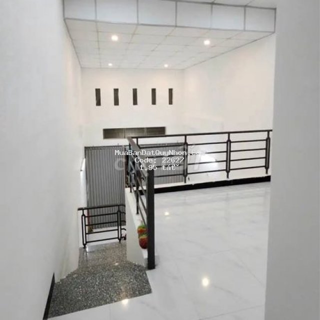Bán nhà 2 tầng hẻm rộng cạn hàn mặc tử gần biển giá1 tỉ 950 triệu Bán nhà 2 tầng hẻm rộng cạn hàn mặc tử gần biển giá1 tỉ 950 triệu