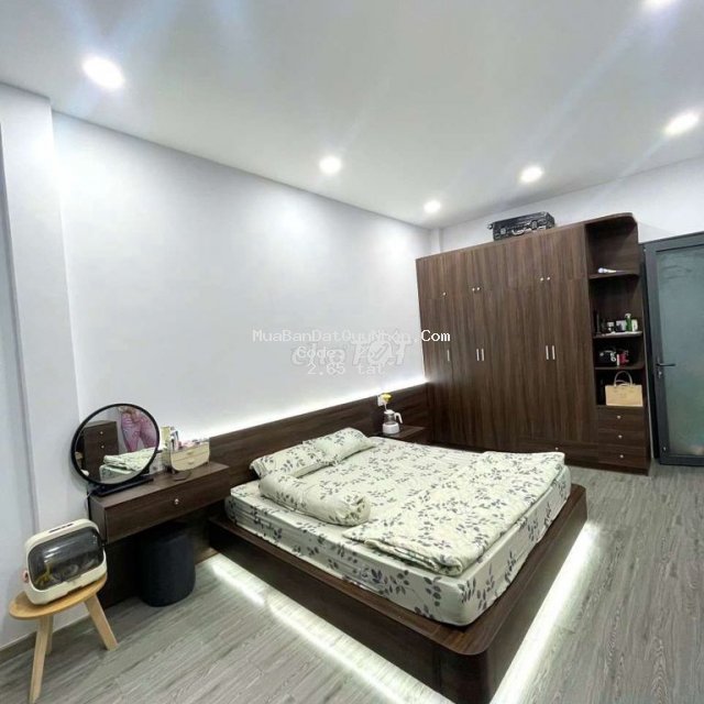 Bán nhà hẻm gara quyền, 1 mê, full nội thất. mua ở. lh: ***