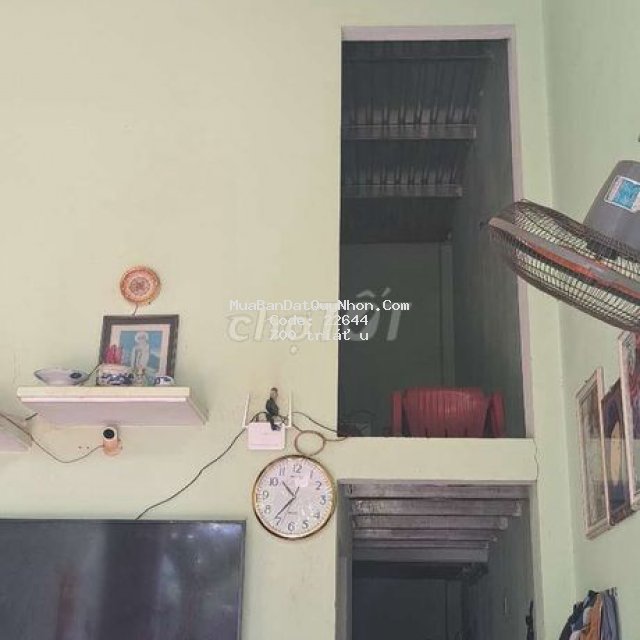 Giấy tờ viết tay. bao tranh chấp. gần trung đoàn cơ động. gần trường Giấy tờ viết tay. bao tranh chấp. gần trung đoàn cơ động. gần trường