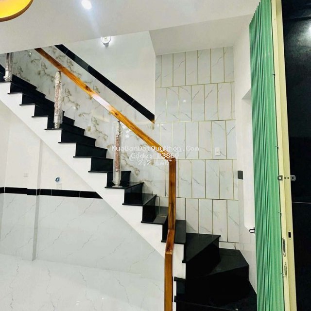 Nhà bán hẻm bạch đằng thông qua nguyễn chánh ,trung tâm thành phố Nhà bán hẻm bạch đằng thông qua nguyễn chánh ,trung tâm thành phố