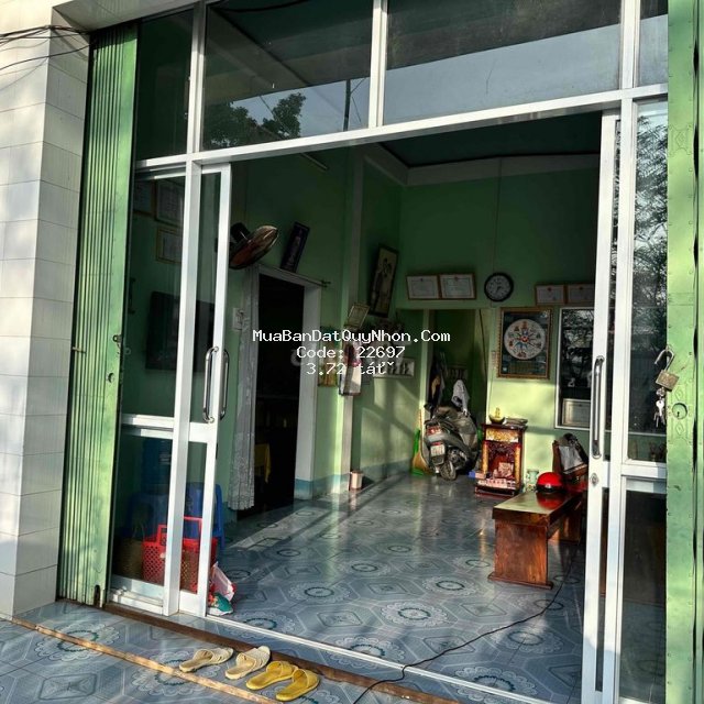Nhà mặt tiền đường quang trung vị trí đẹp Nhà mặt tiền đường quang trung vị trí đẹp