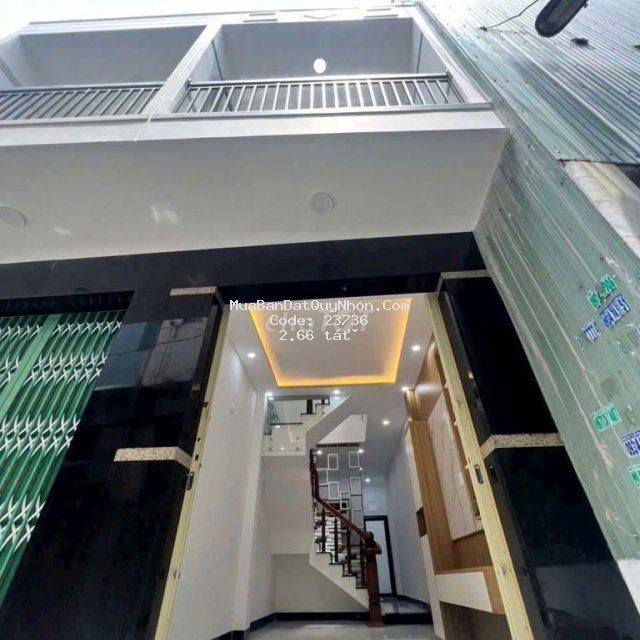Nhà mới xây cách biển 1km cách đường oto 10