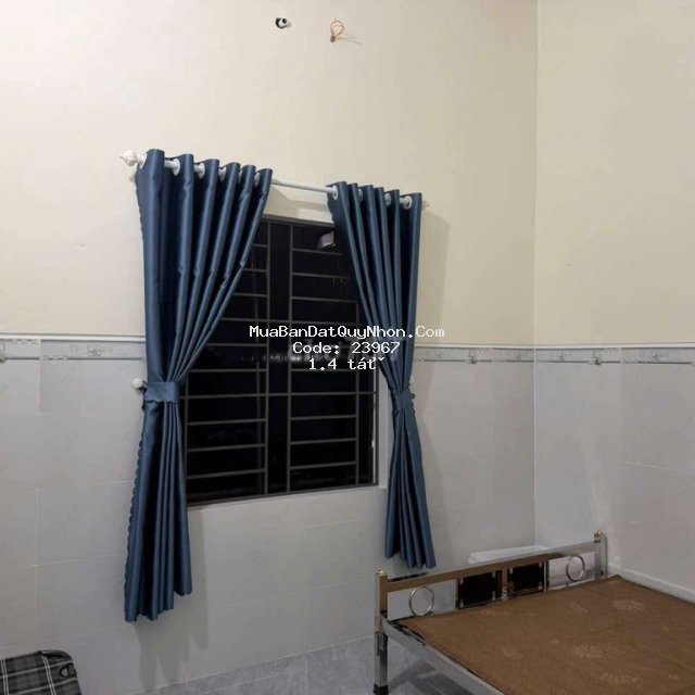 Nhà ngay chợ phù mỹ dt 8x12m cấp 4 mới xây chắc chắn