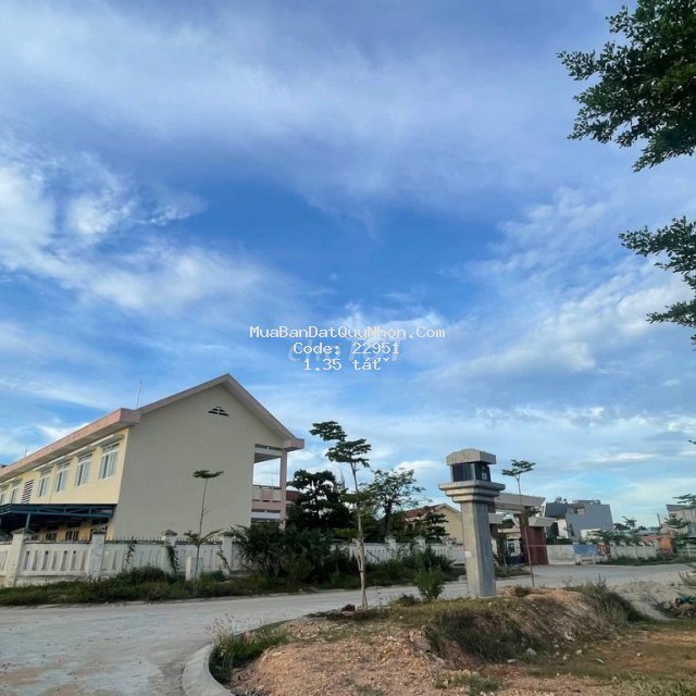 Rẻ nhất khu lô đất ngay trường cấp 2 tuy phước 100m2 giá chỉ 1ty350 Rẻ nhất khu lô đất ngay trường cấp 2 tuy phước 100m2 giá chỉ 1ty350