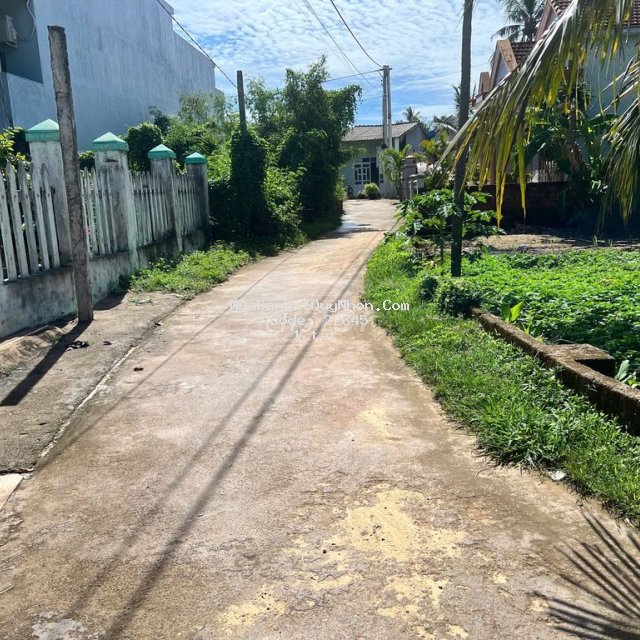 Vị trí trung tâm hoài hương, 230m2, đường xe hơi thông, nhỉnh 1tỷ xíu Vị trí trung tâm hoài hương, 230m2, đường xe hơi thông, nhỉnh 1tỷ xíu