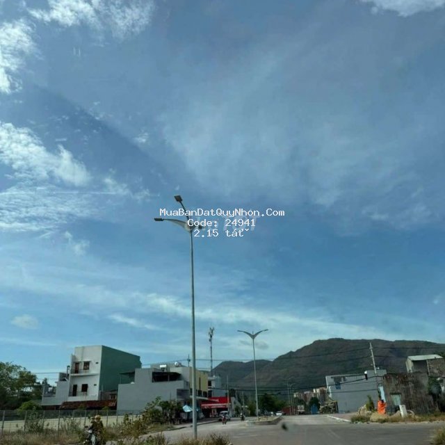 Bán đất ngay trường cao đẳng bình định giá 2 tỷ 150 triệu Bán đất ngay trường cao đẳng bình định giá 2 tỷ 150 triệu