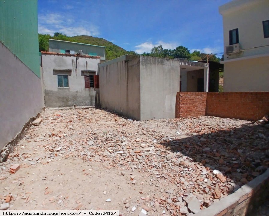 Bán lô đất p Nhơn Phú Quy Nhơn dt 84m2 sau lưng BHXH ao cá