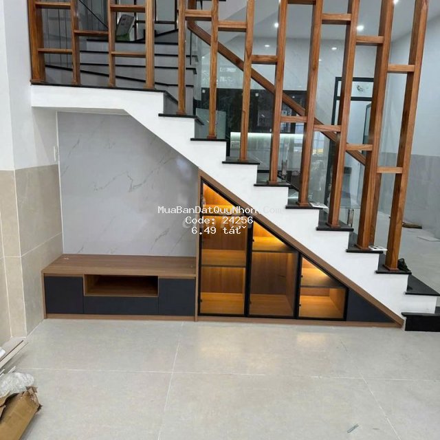 Bán nhà 3 tầng full nội thất cách biển quy nhơn 800m