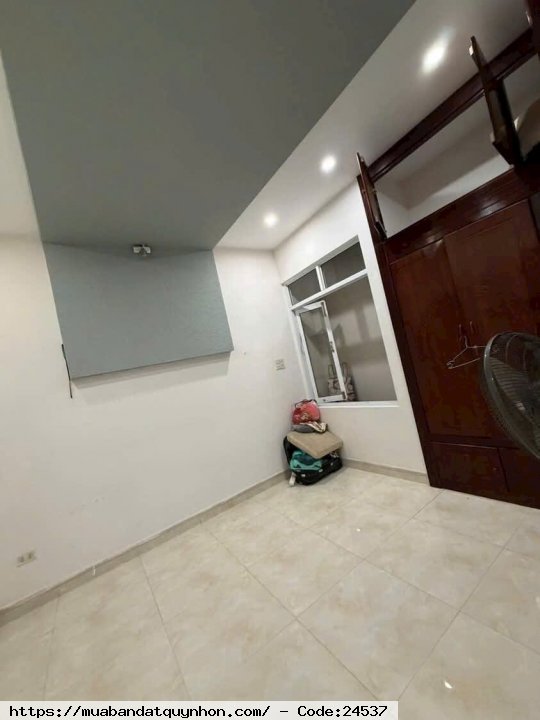 Bán Nhà 4 Tầng Hiện Đại Hẻm Hoàng Văn Thụ - Trung Tâm Quy Nhơn - Hướng Đông Nam Bán Nhà 4 Tầng Hiện Đại Hẻm Hoàng Văn Thụ - Trung Tâm Quy Nhơn - Hướng Đông Nam