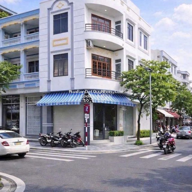 Bán nhà góc ôm cua 2 mặt tiền nguyễn huệ Bán nhà góc ôm cua 2 mặt tiền nguyễn huệ