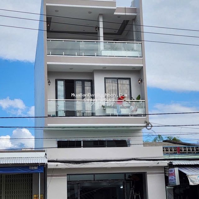 Bán nhà mặt tiền nở hậu Bán nhà mặt tiền nở hậu