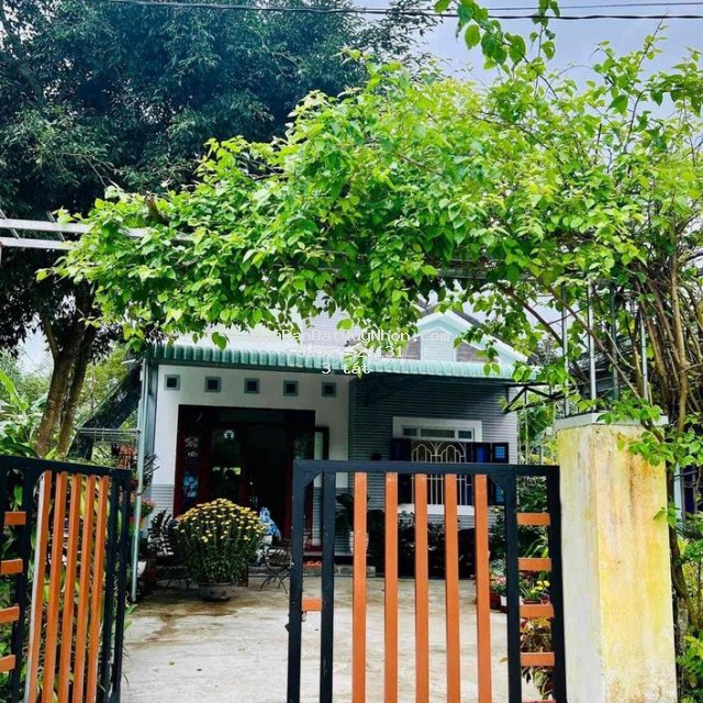 Chính chủ cần bán mảnh vườn rộng hơn 2.400m² - có sẵn thổ cư & nhà ở