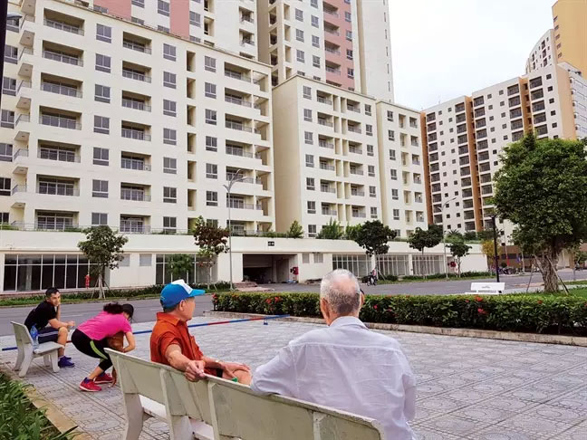 Nhiều ý kiến tranh cãi: Nếu chung cư hết thời hạn 50 năm, người mua nhà có ra đường?